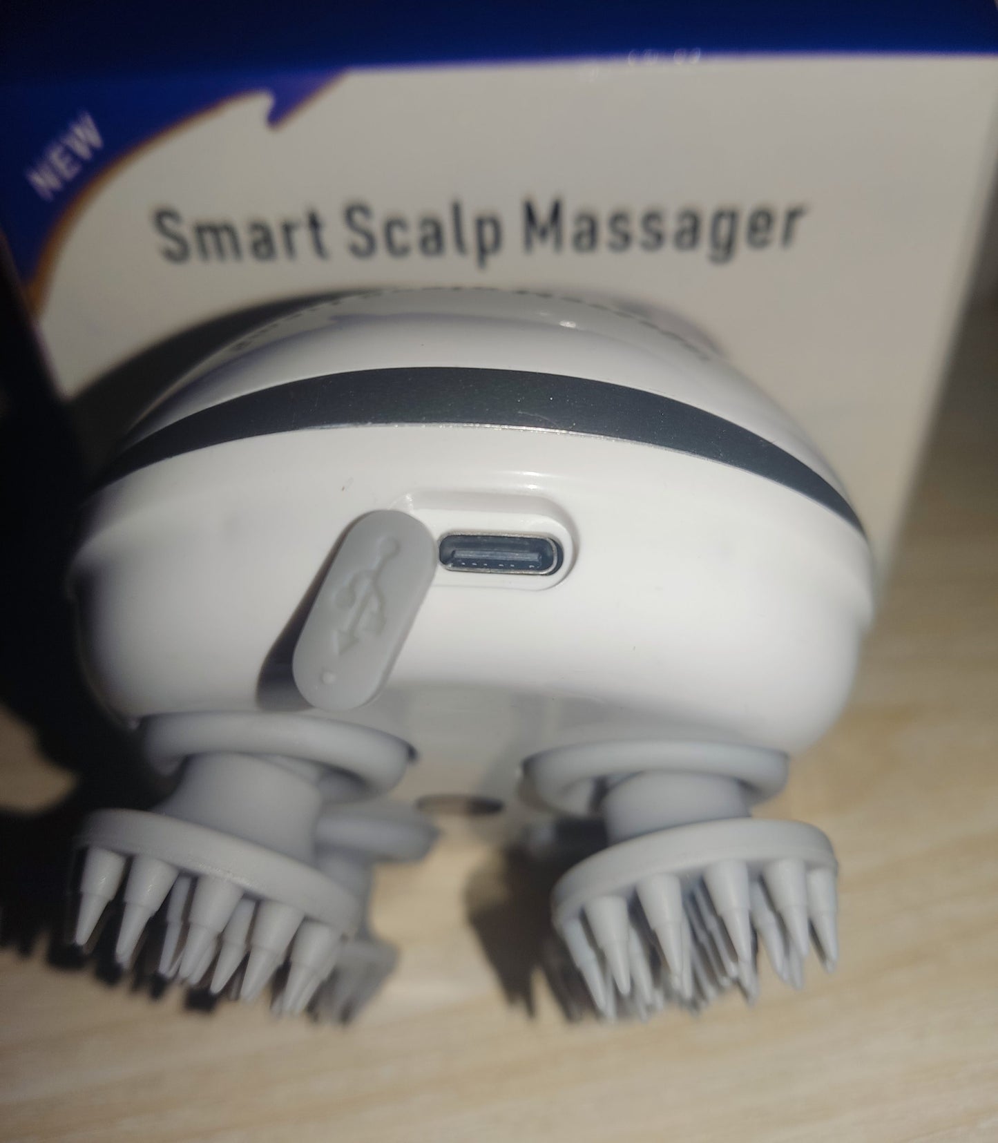 Smart Scalp Massager – রেড লাইট থেরাপি + ডিপ ভাইব্রেশন প্রযুক্তি সমৃদ্ধ